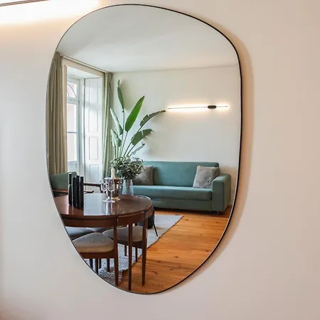 The Luxe Cube Oporto