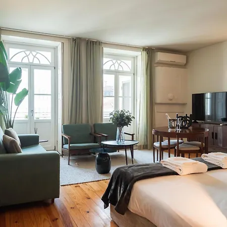 The Luxe Cube Apartman