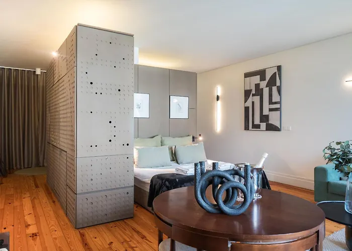 The Luxe Cube Apartman *